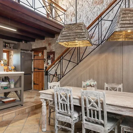 别墅 Zeza Kalipádhon