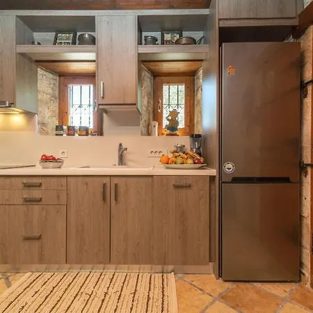 Zeza Villa Kalipádhon