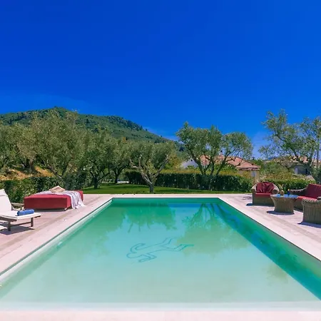 Zeza Villa *