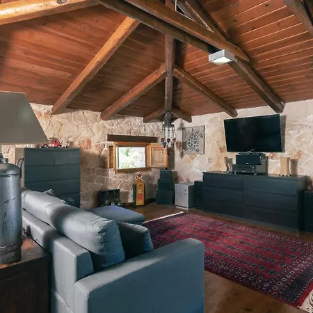 Вилла Zeza Kalipadhon