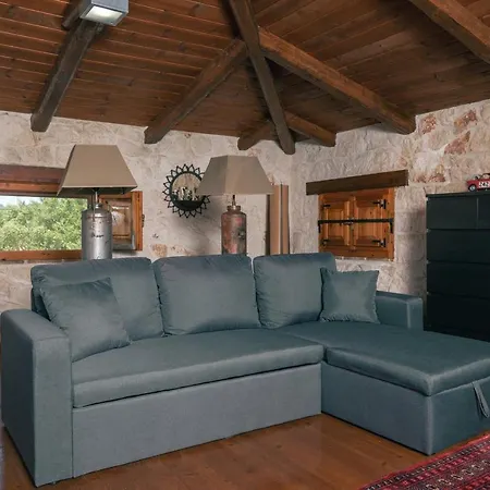 Zeza Villa Kalipádhon