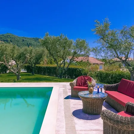 Zeza Villa *
