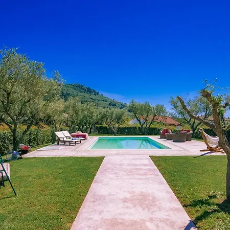 Villa Zeza Kalipádhon